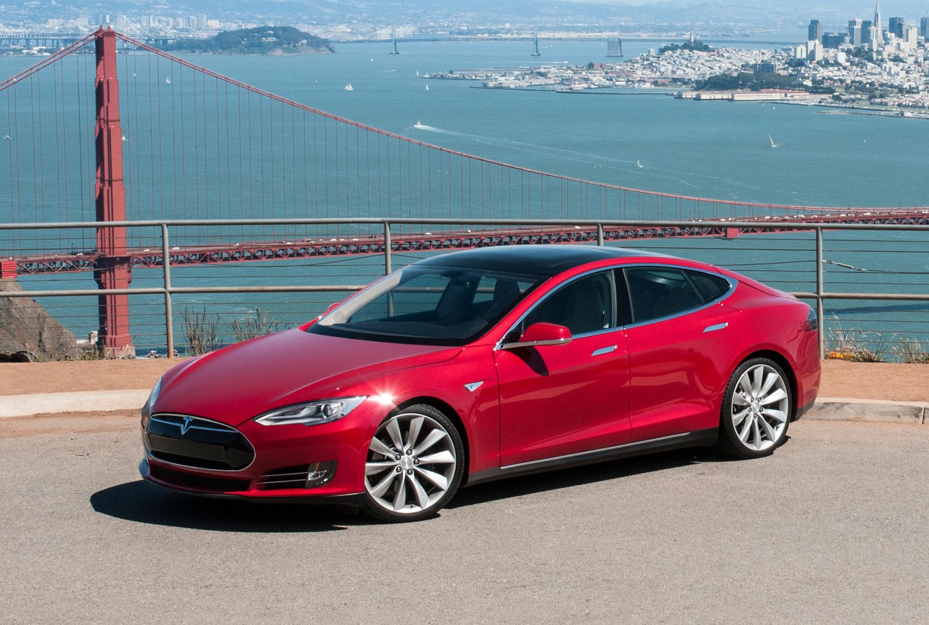 Tesla Model S har FSD, ”total självkörningsförmåga”, och nu utreds huruvida den var var aktiverad vid olyckan. 