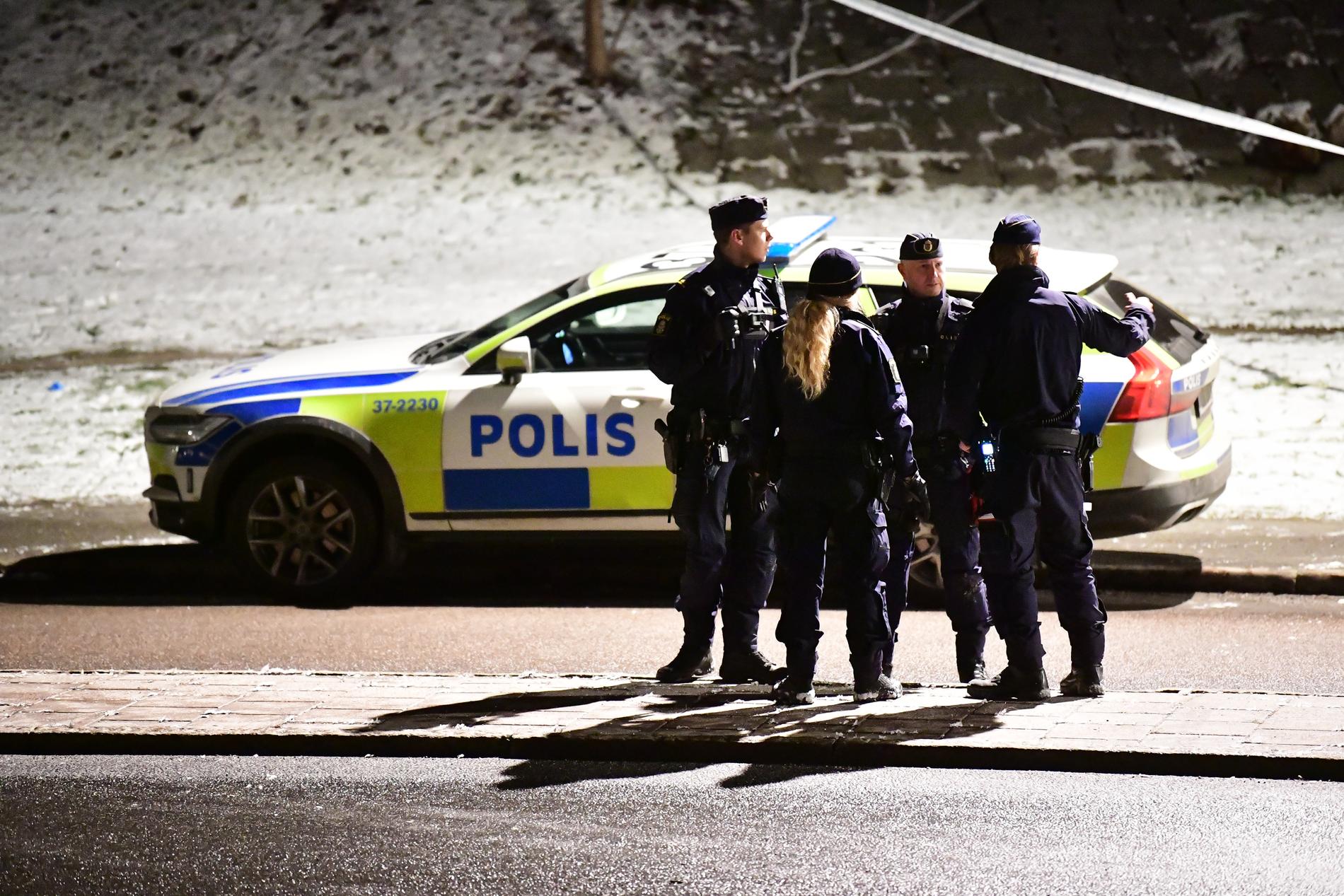 Polisinsats i Rågsved i södra Stockholm.