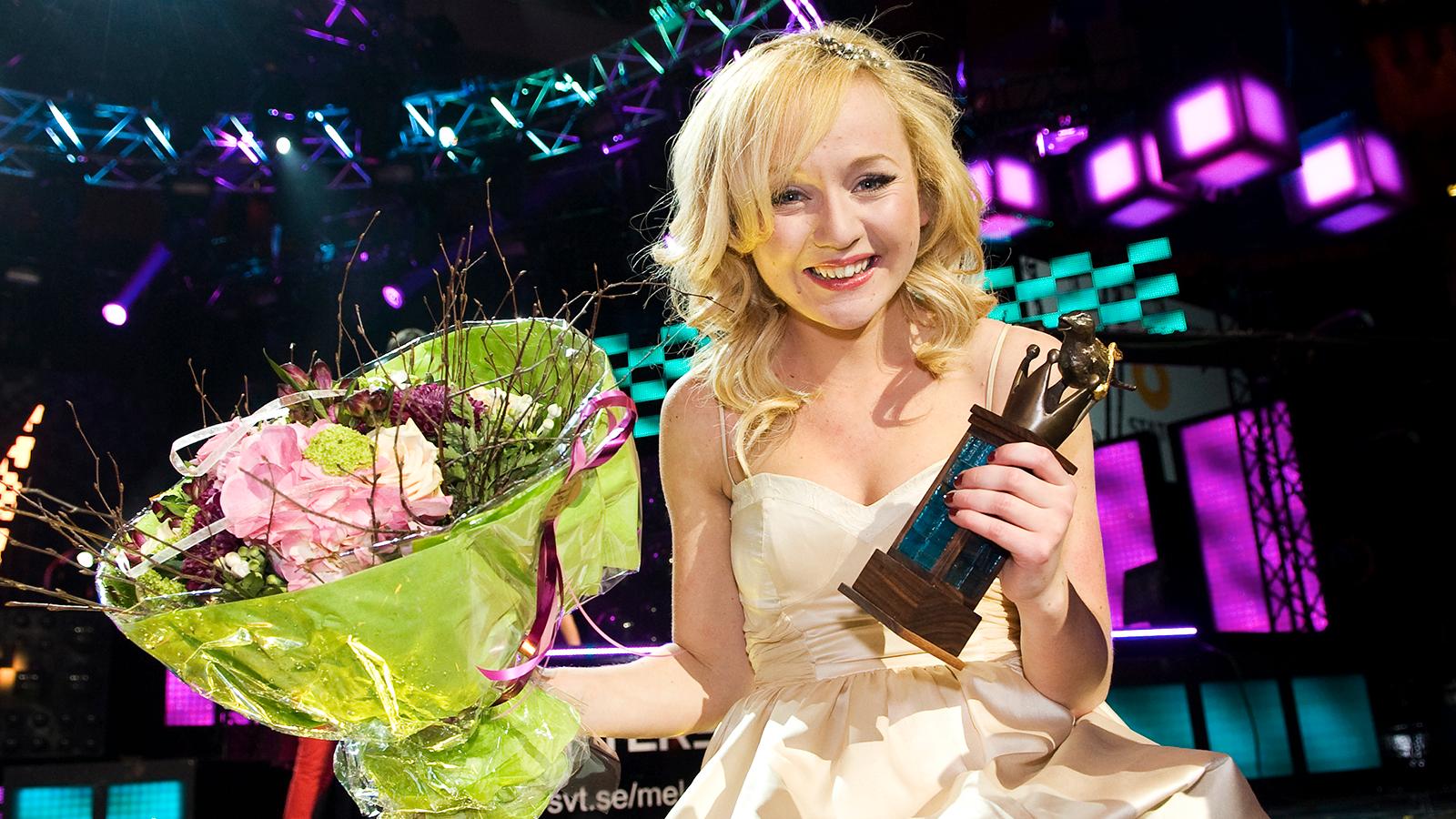 Anna Bergendahl efter segern i Melodifestivalen 2010 med ”This is my life”.