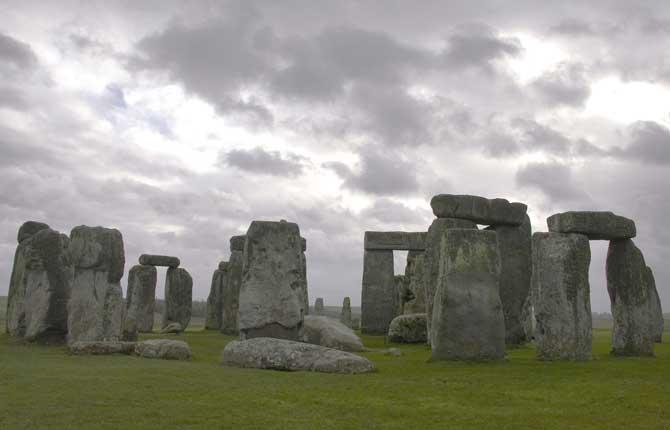 8. Stonehenge, Amesbury Värderas till 91 miljarder kronor. Från 2200 f.Kr.