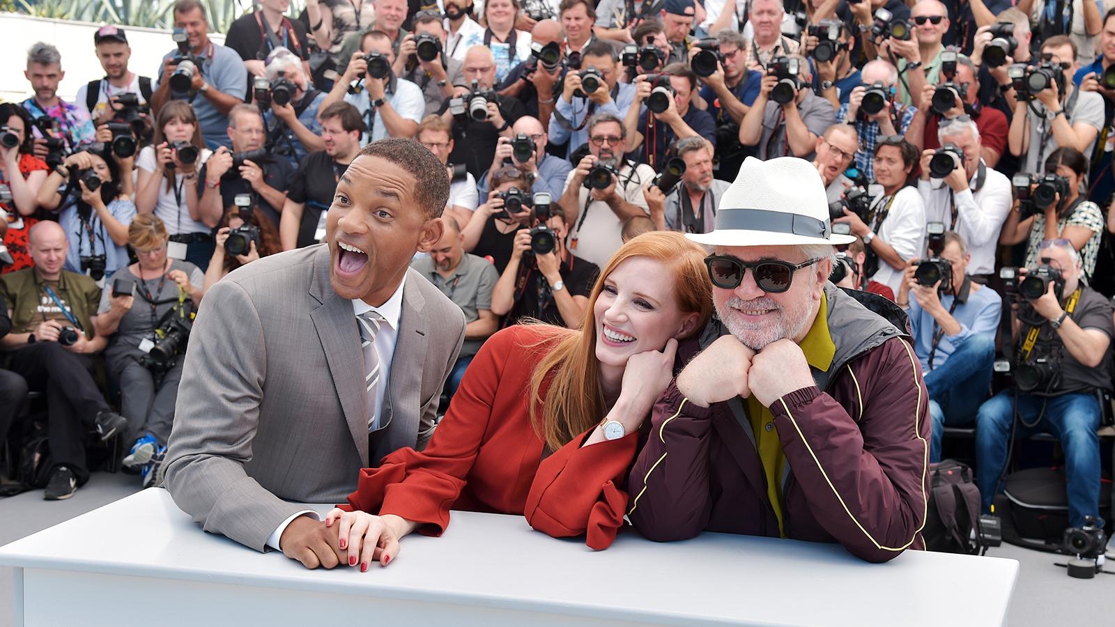 Will Smith, Jessica Chastain och juryns ordförande Pedro Almodovar under filmfestivalen i Cannes 2017.
