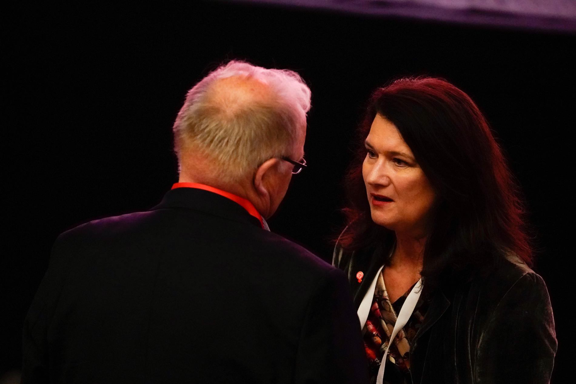 Utrikesminister Ann Linde och den tidigare S-ordföranden Göran Persson.