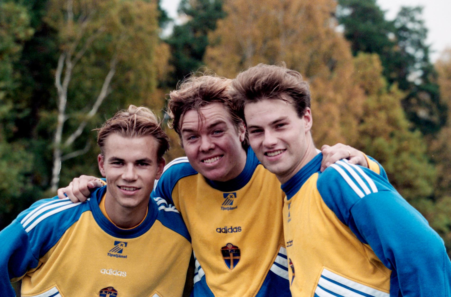Med  Niclas Alexandersson och Tomas Brolin i landslaget 1995.
