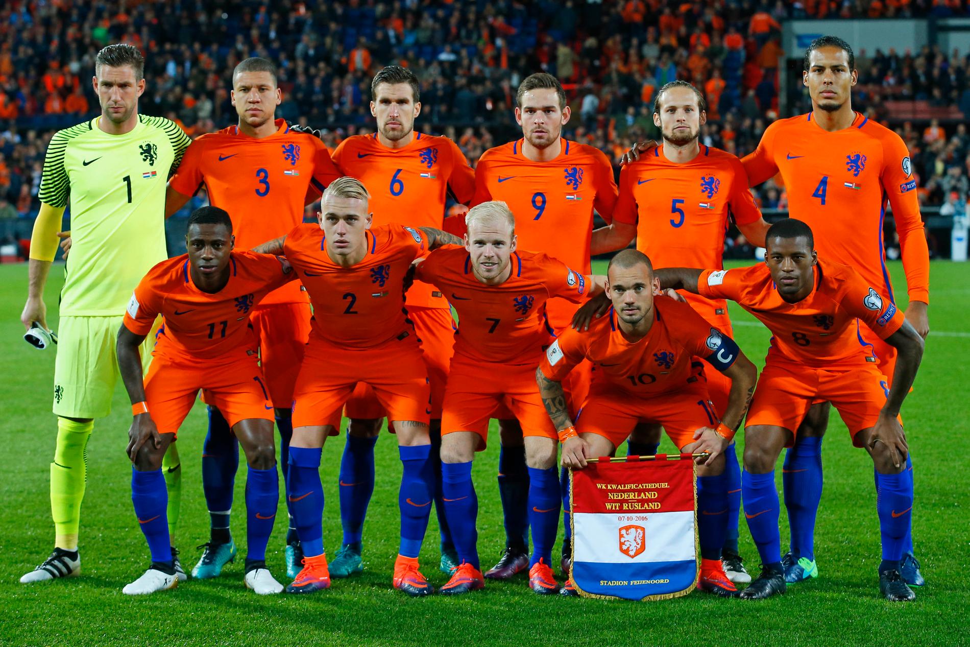 Holland hoppas att Sverige tappar poäng mot Bulgarien. 