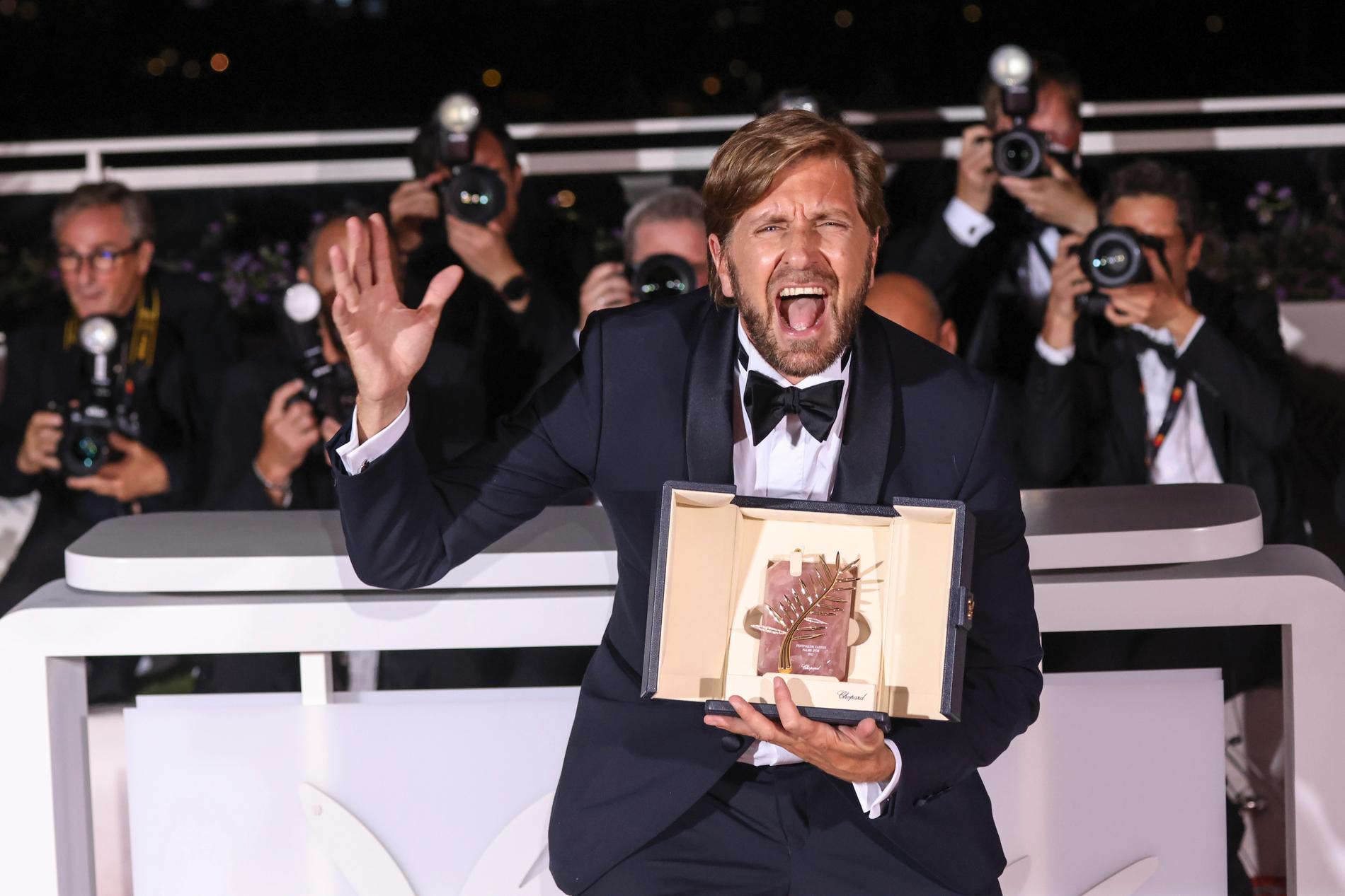 Ruben Östlund tilldelades Guldpalmen i Cannes 2022 för sin film "Triangle of sadness".