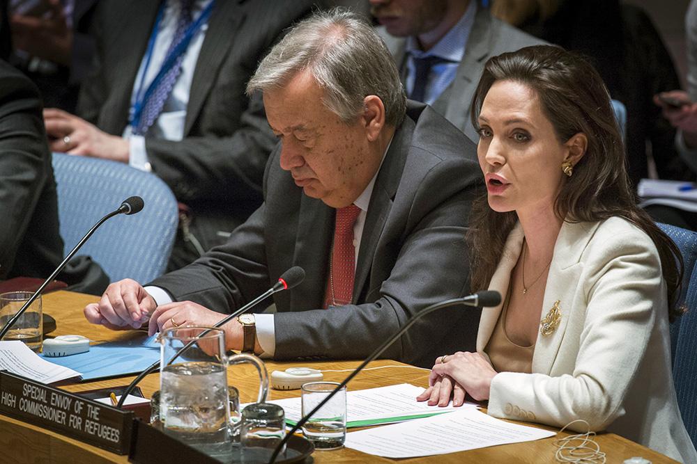 Flyktingorganet UNHCR:s särskilda sändebud Angelina Jolie, som också är skådespelare, talade inför FN:s säkerhetsråd.