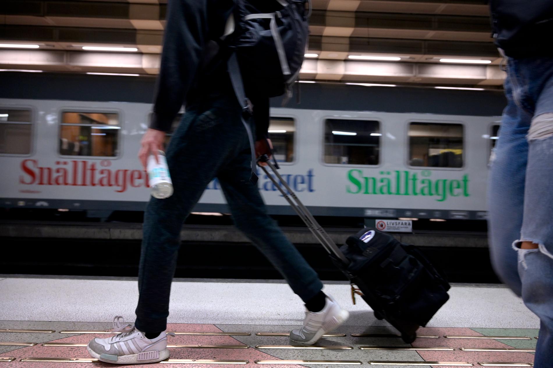 Resorna kommer gå med tåg till Röjan station och därefter buss.