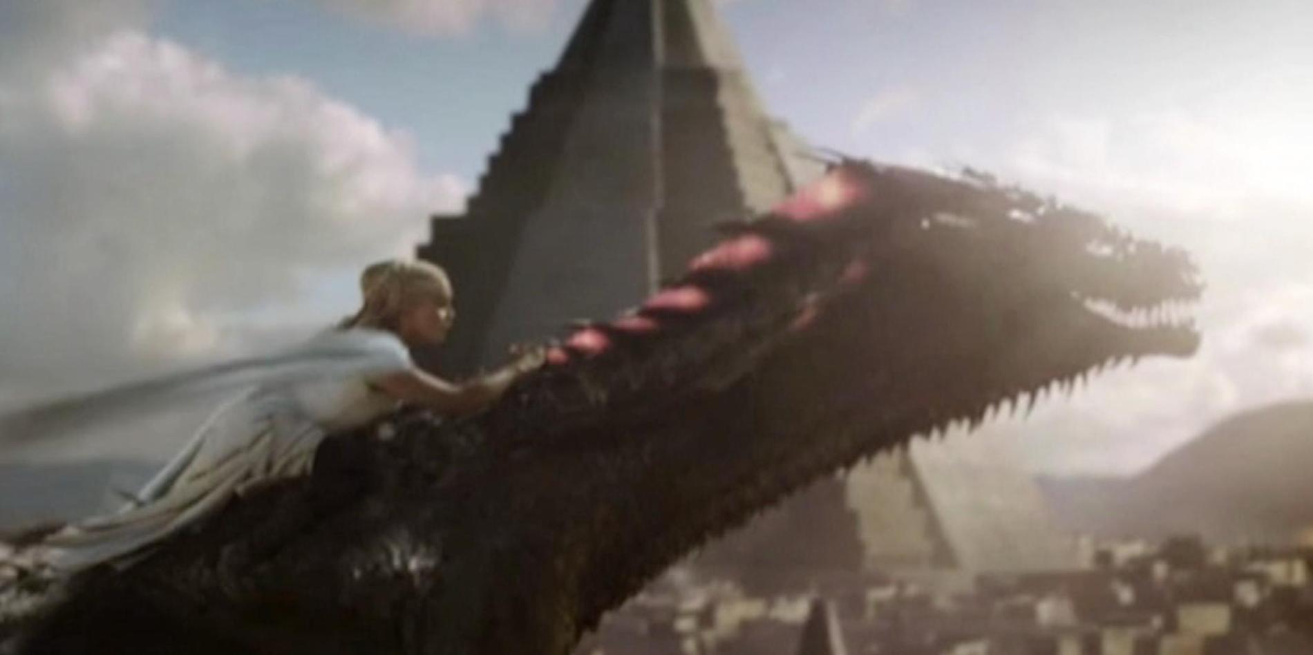Daenerys och hennes drake. Foto: HBO