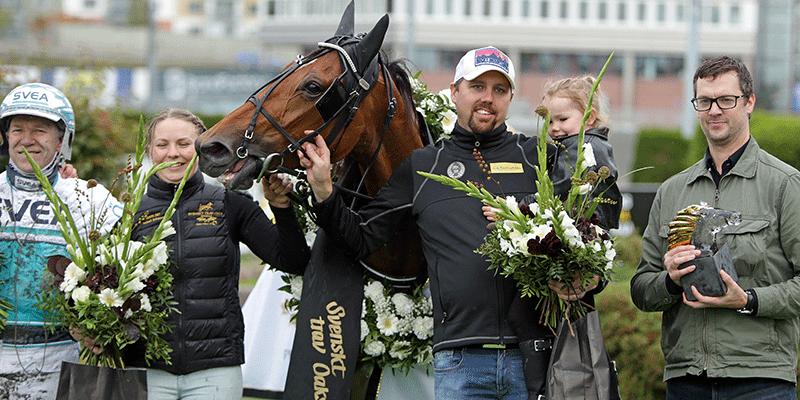 Diana Zet och kretsen runt hästen – efter segern i Svenskt Trav-Oaks (2019). 