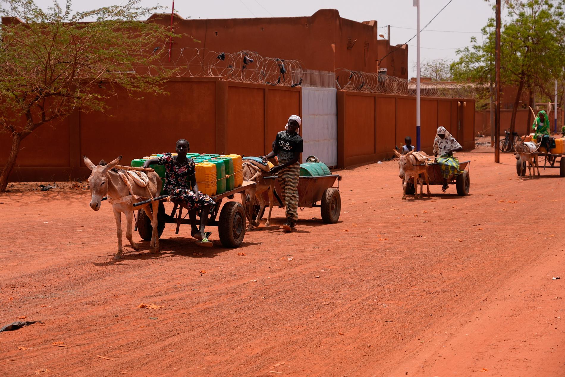 Burkina Faso är ett av världens fattigaste länder. Över 30 människor dog i helgen i två separata attacker. Arkivbild.
