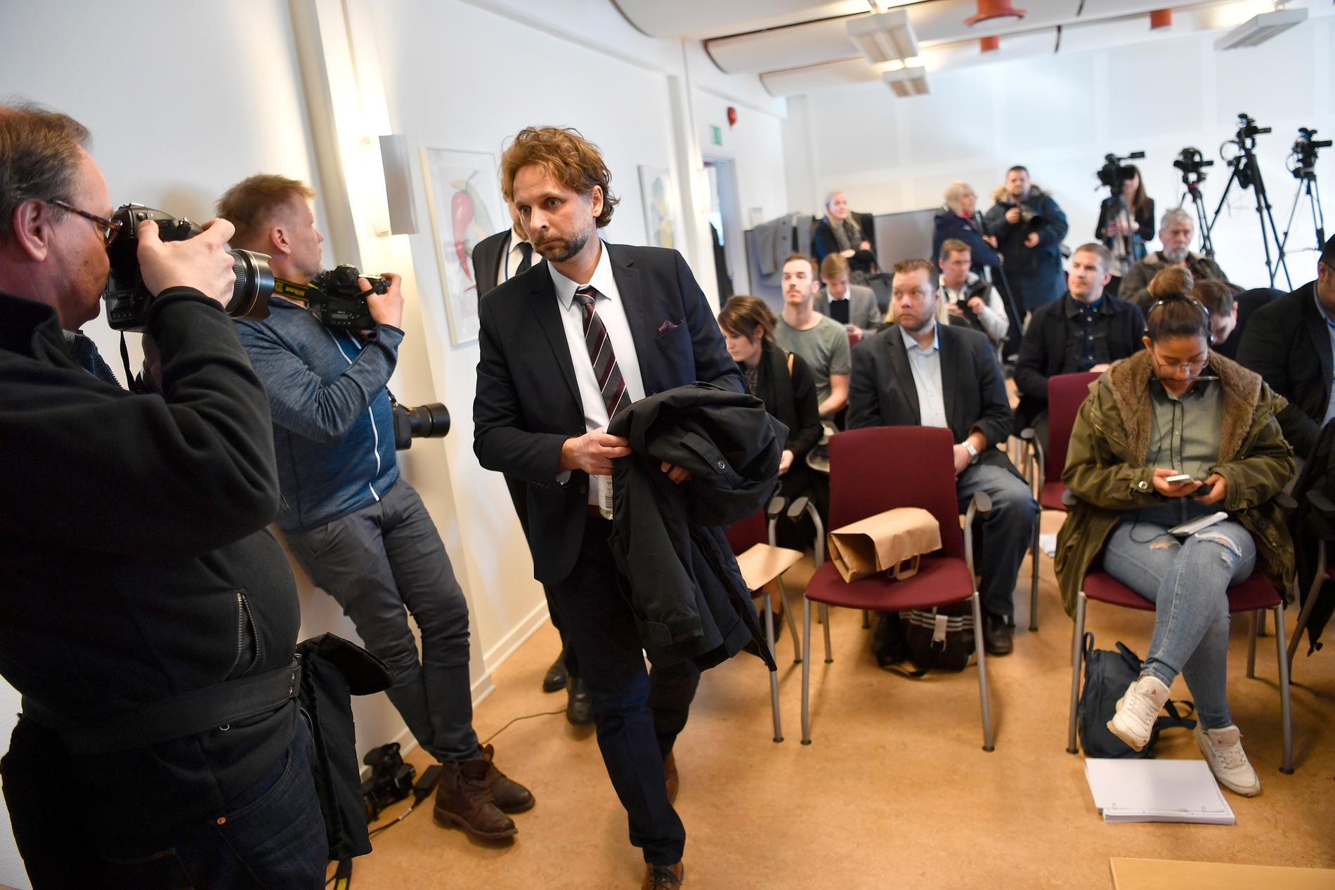 Chefsåklagare Niclas Wargren vid pressträffen  i Karlstad om mordet på Kevin.