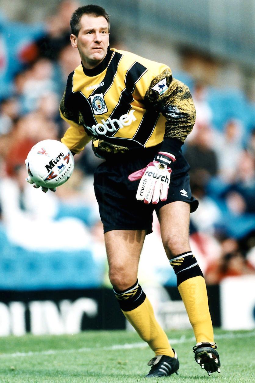 1995-09-10 Eike Immel, Manchester C.