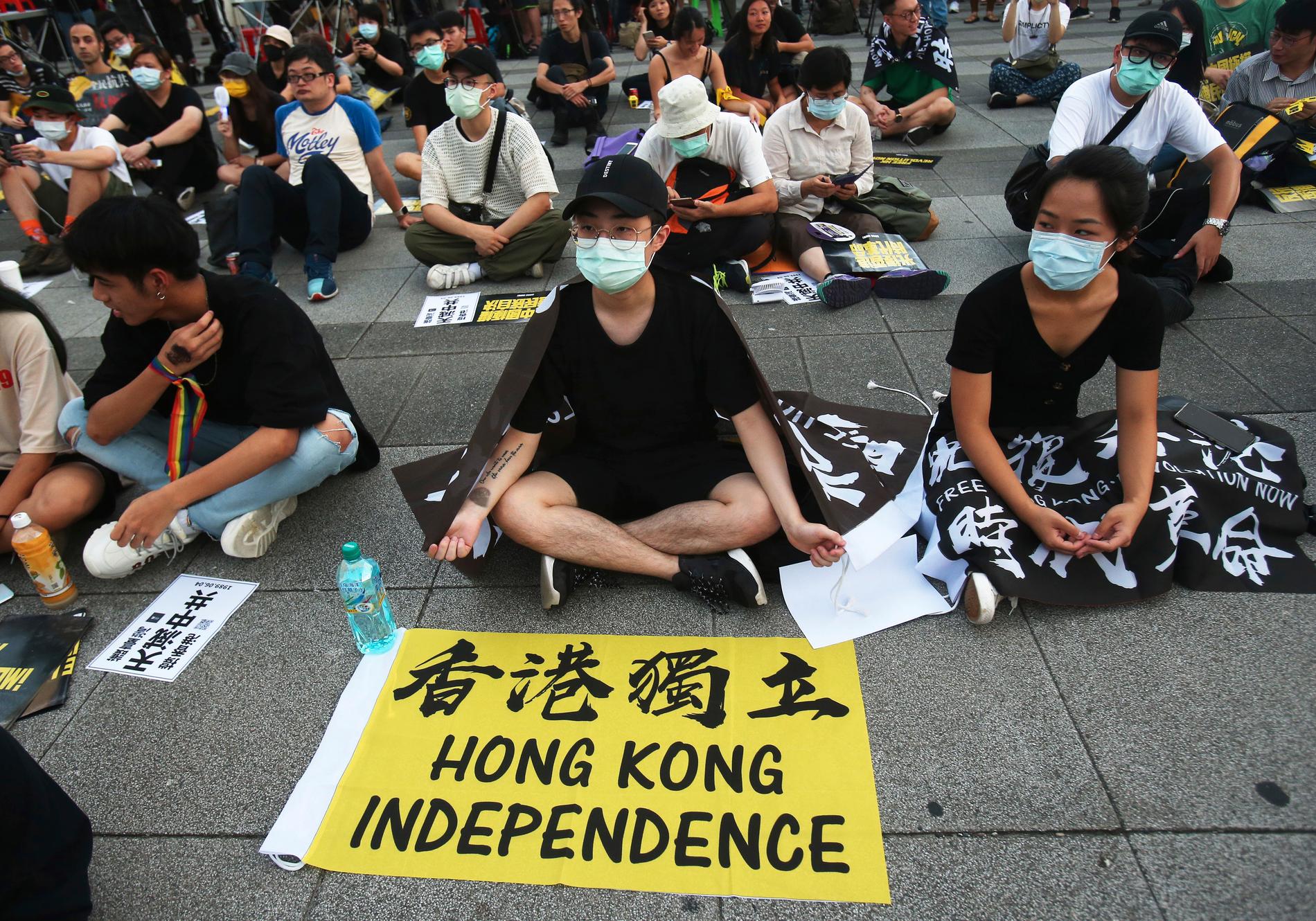 Efter att tidigare inte känt någon större samhörighet med Hongkong och dess invånare, har taiwaneserna nu reagerat. Protester till stöd för den förr självstyrande regionen hålls bland annat i Taipei tidigare i somras.