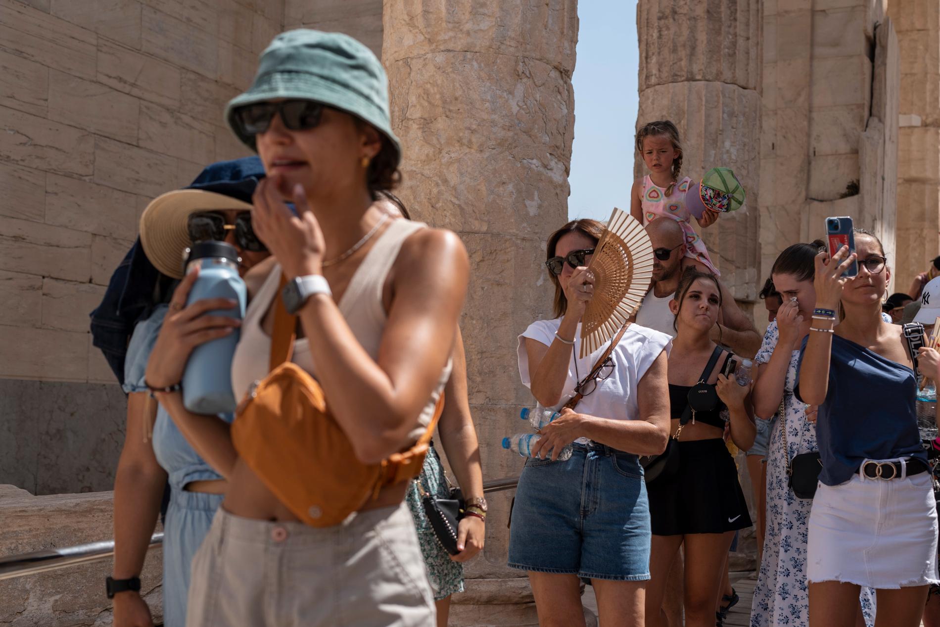 Turister vid Akropolis 21 juli. 