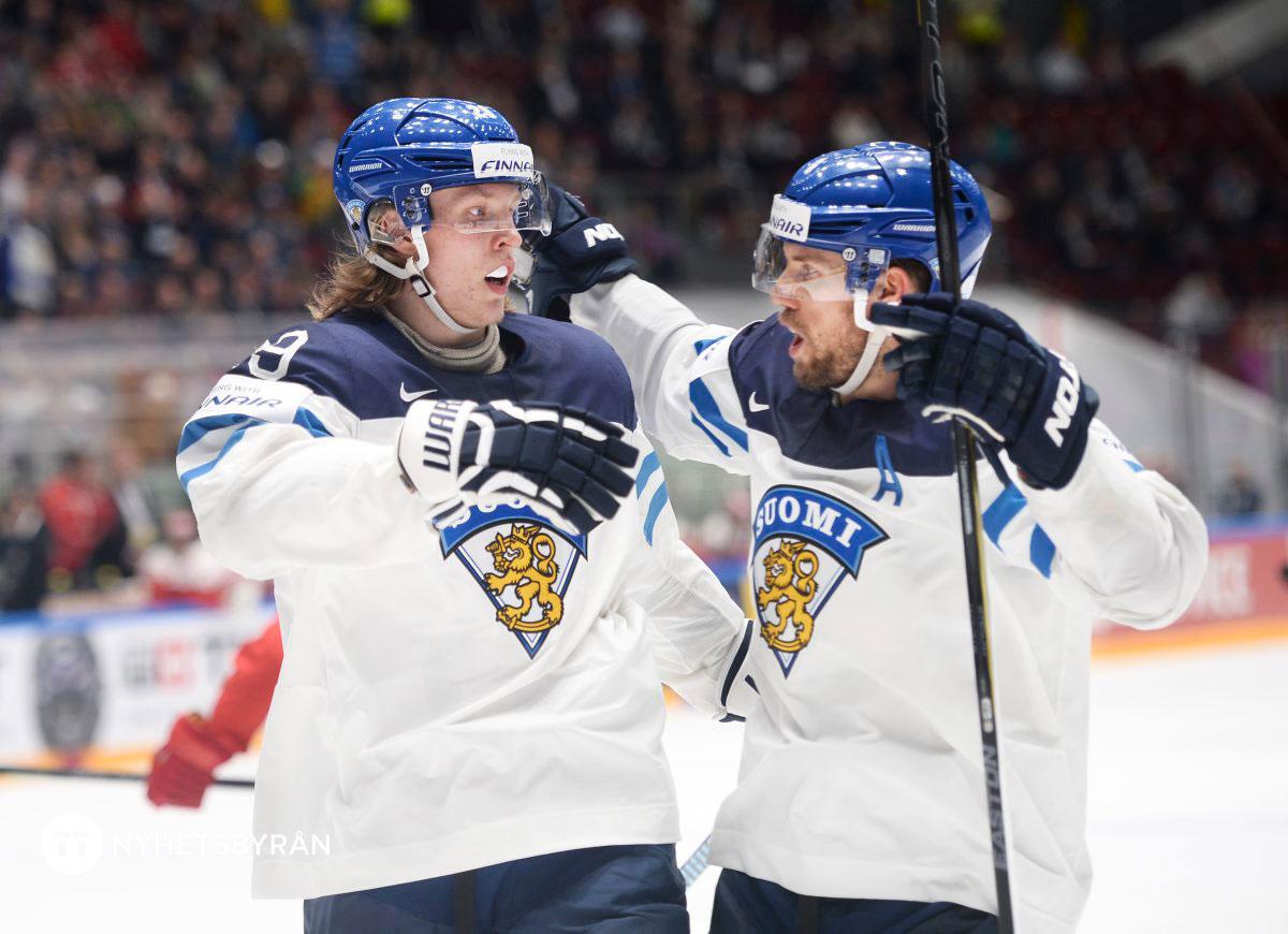 Patrik Laine (till vänster) gjorde stor succé för Finland i VM.
