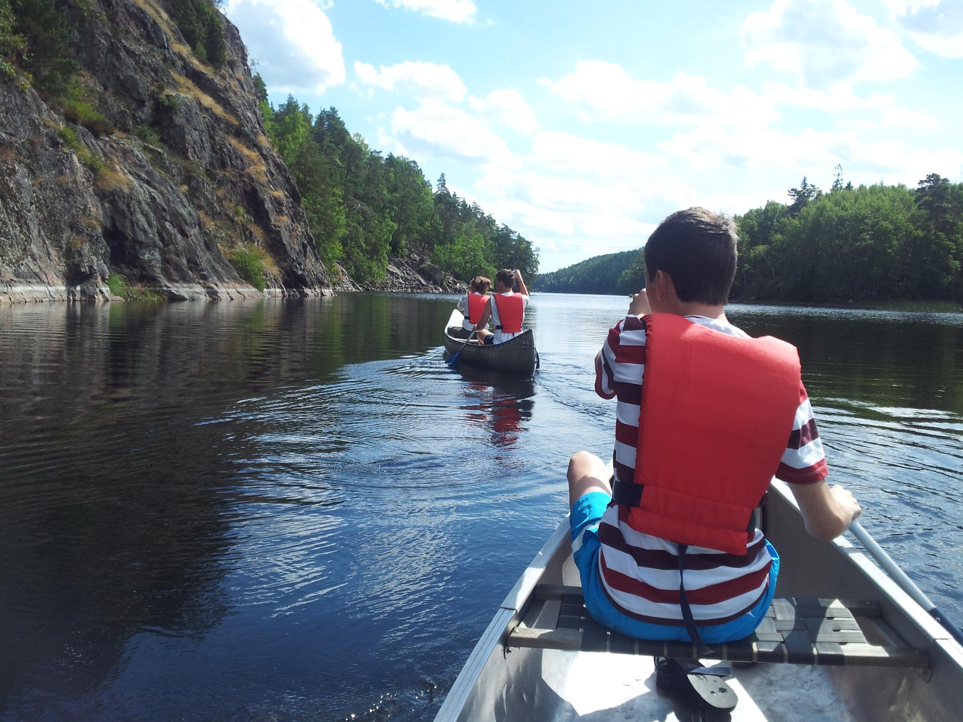 Så kul att få med våra tonårssöner på denna härliga paddlingstur på natursköna sjöar i Sörmland