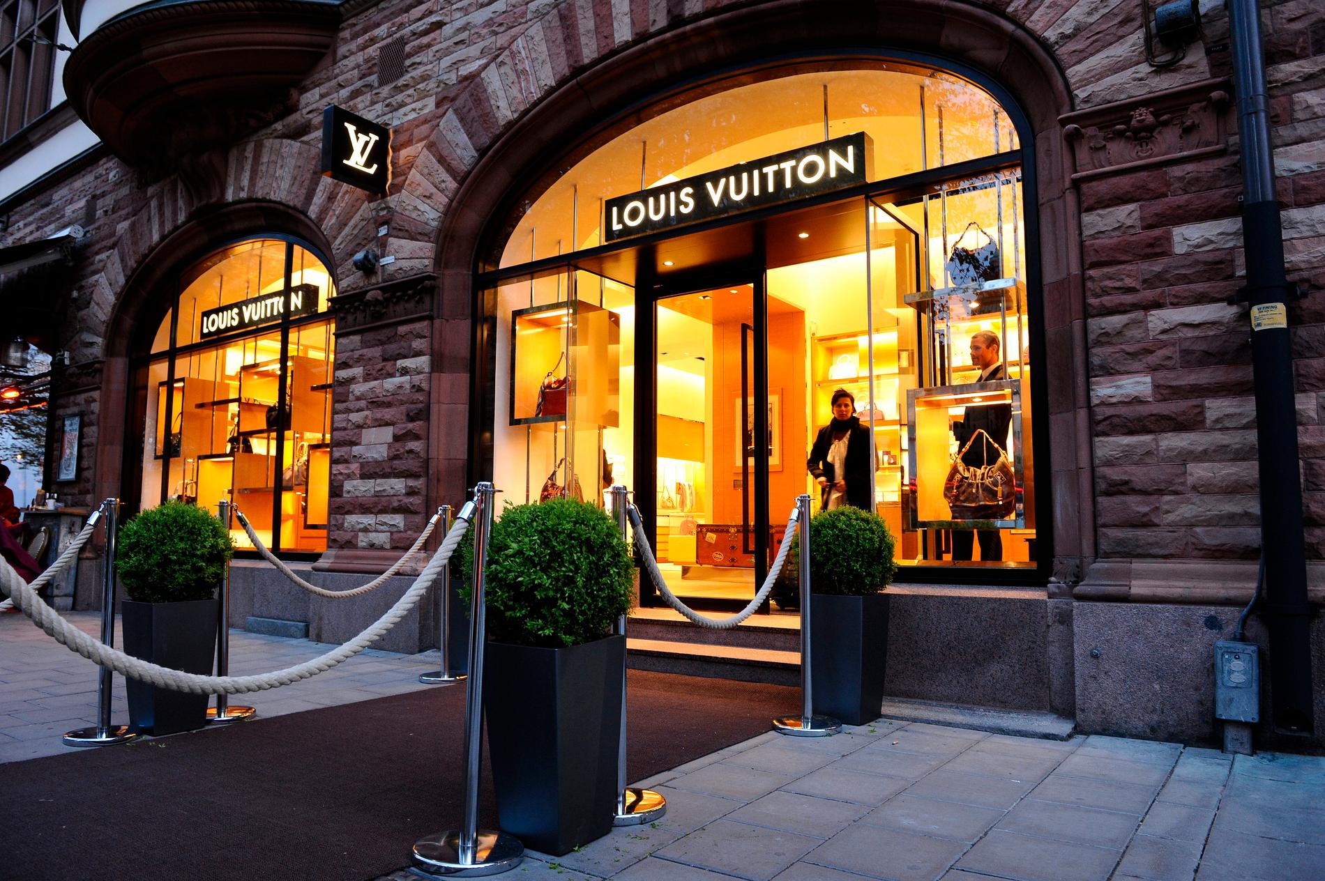 Louis Vuitton i Stockholm gjorde en vinst på över 300 000 kronor om dagen förra året. 