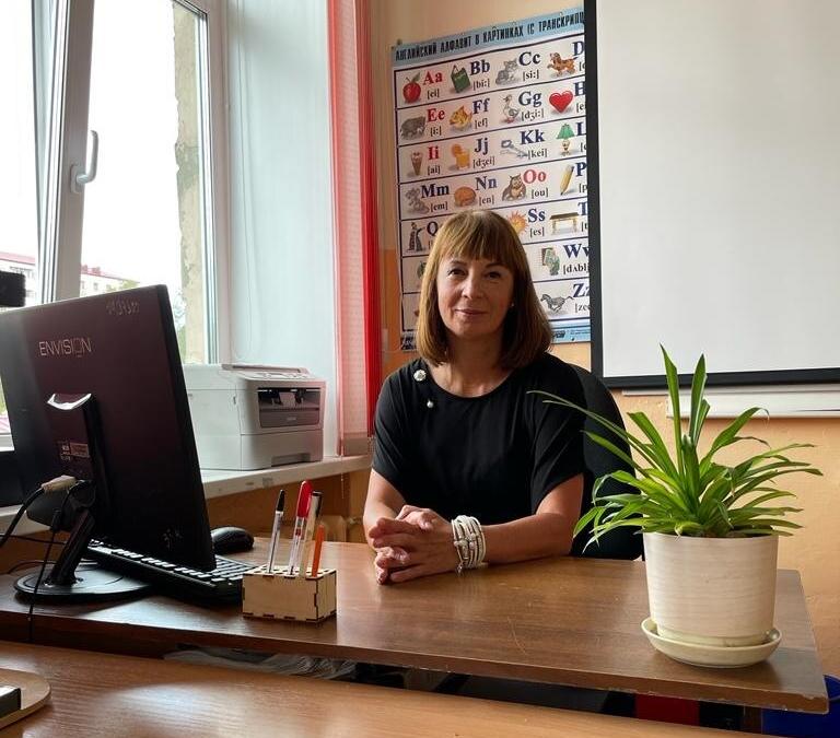 Engelskläraren Marina Dubrova angavs av sina elever när hon kritiserade ryska arméns agerande i Ukraina: ”Deras hat skrämde mig” säger hon.