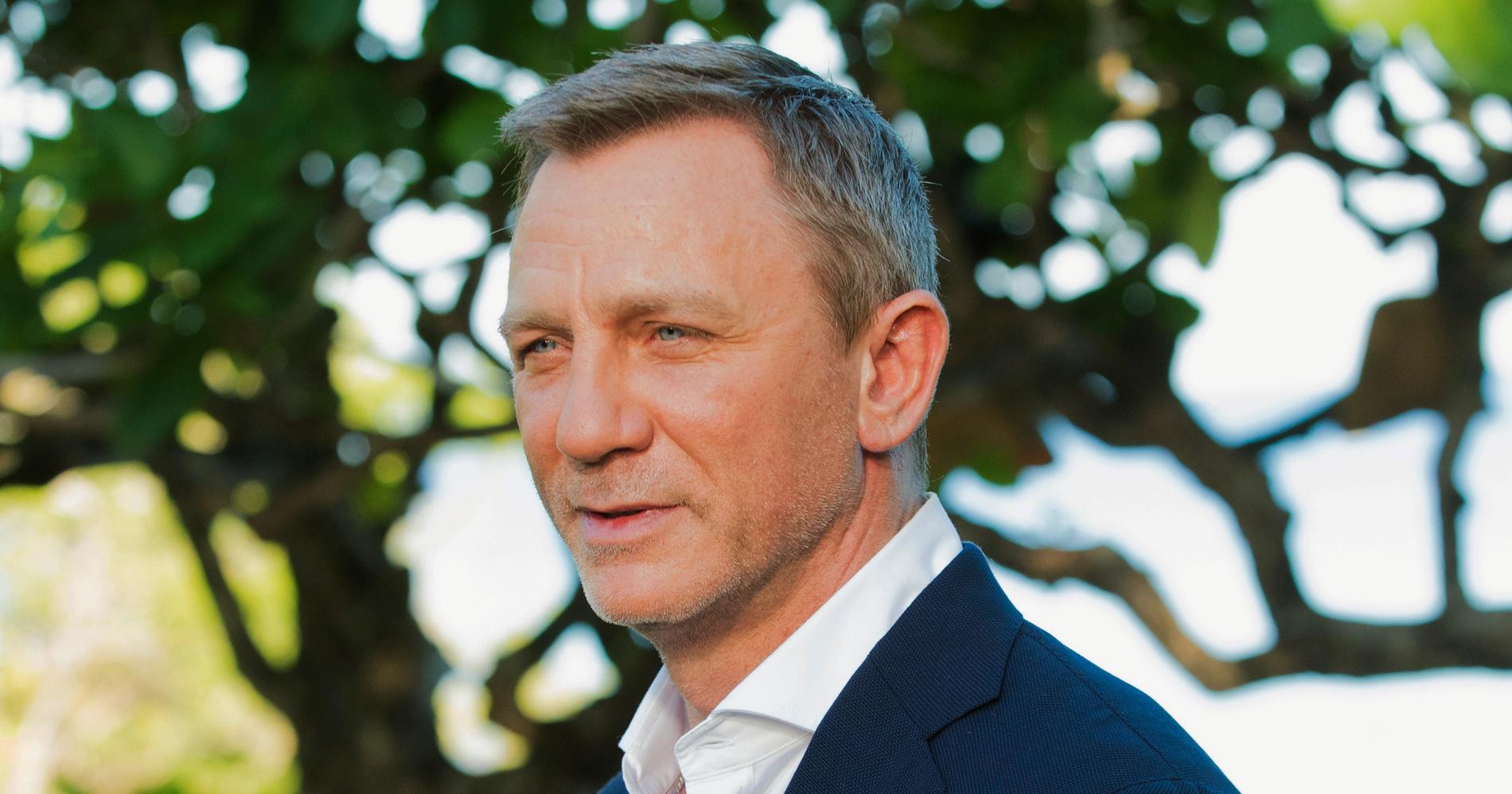 Daniel Craig har precis spelat James Bond för femte gången. Nu lägger han spionrollen på hyllan.