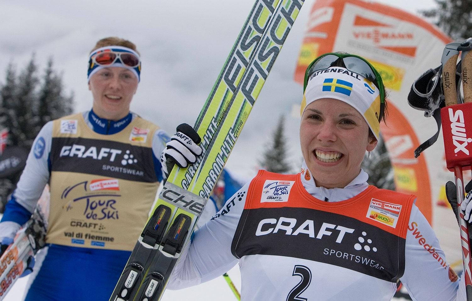 2008 vann Charlotte Kalla Tour de Ski före Virpi Kuitunen.