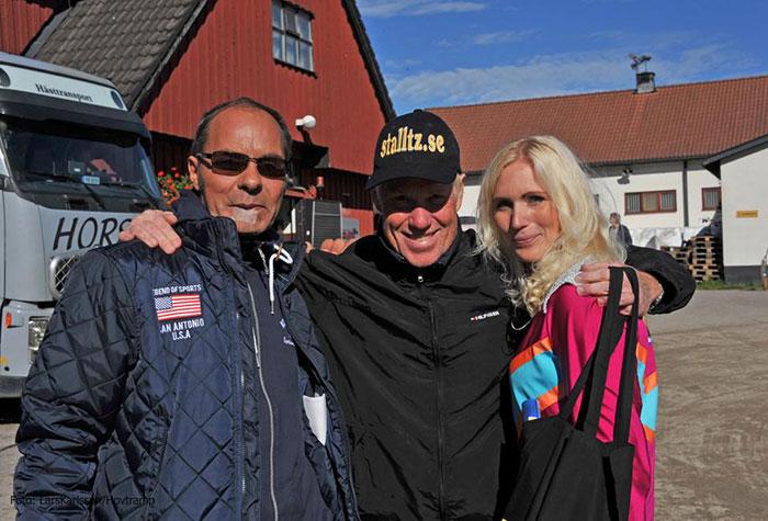 Jan-Åke Hoas tillsammans med Stefan Melander och Sanna Olin på Solvalla under Kriteriehelgen.