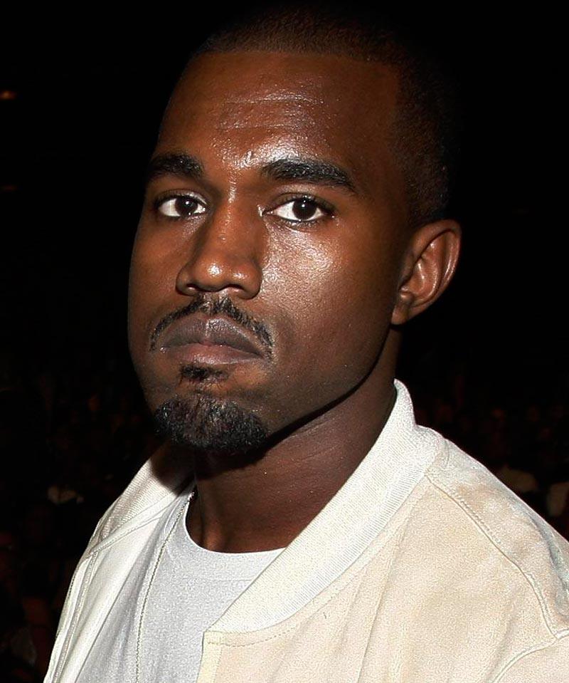 Kanye West stäms för skottlossning