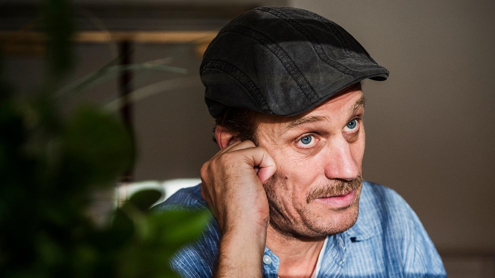 Jens Hultén under inspelning av Viaplay-serien ”Ingen utan skuld”.