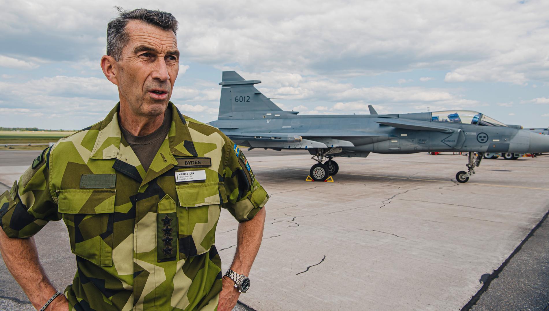 ÖB under en övning med Försvarsmakten och totalförsvaret på F16 i Uppsala i somras.