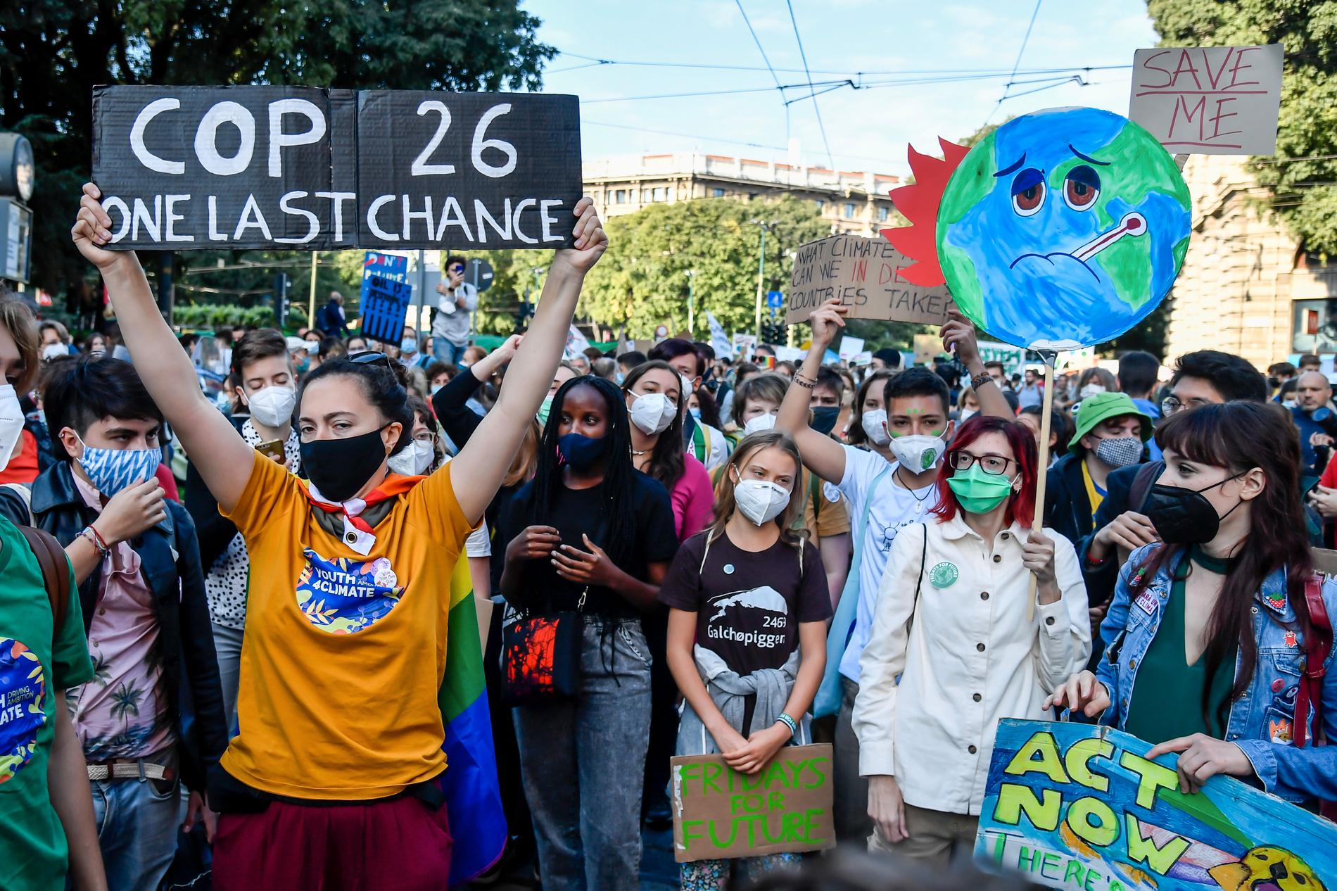 Greta Thunberg och andra klimataktivister demonstrerar i Milano inför FN:s klimatkonferens i Glasgow i november. Arkivbild
