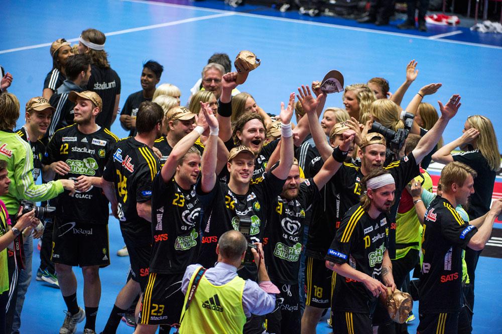 Sävehof firar SM-guldet 2012 - nästa år blir det ingen segerfest i Malmö då handbollsfinalen måste flytta.