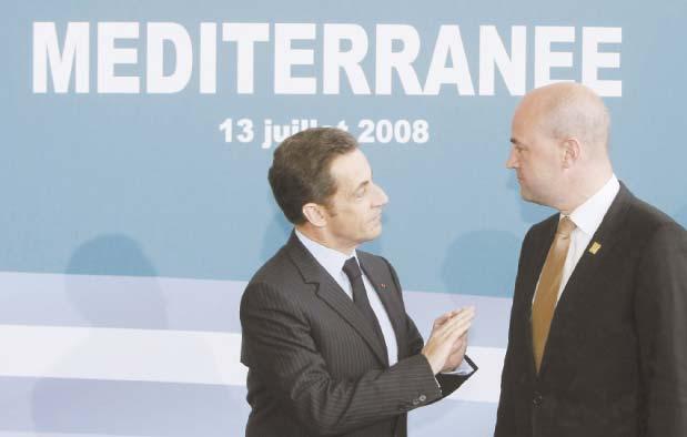 I rampljuset I och med det svenska ordförandeskapet är det mycket fokus på Fredrik Reinfeldt. Sarkozy ­borde då ta tillfället i akt och fråga Reinfeldt varför han inte håller det han lovar.