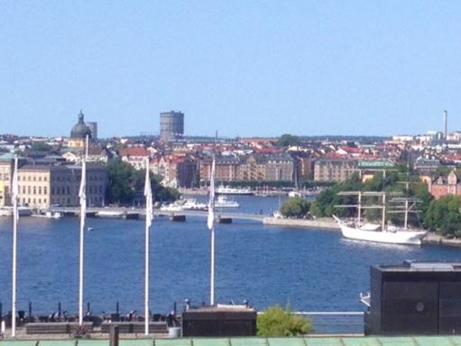Härlig utsikt från Mosebacke i Stockholm.