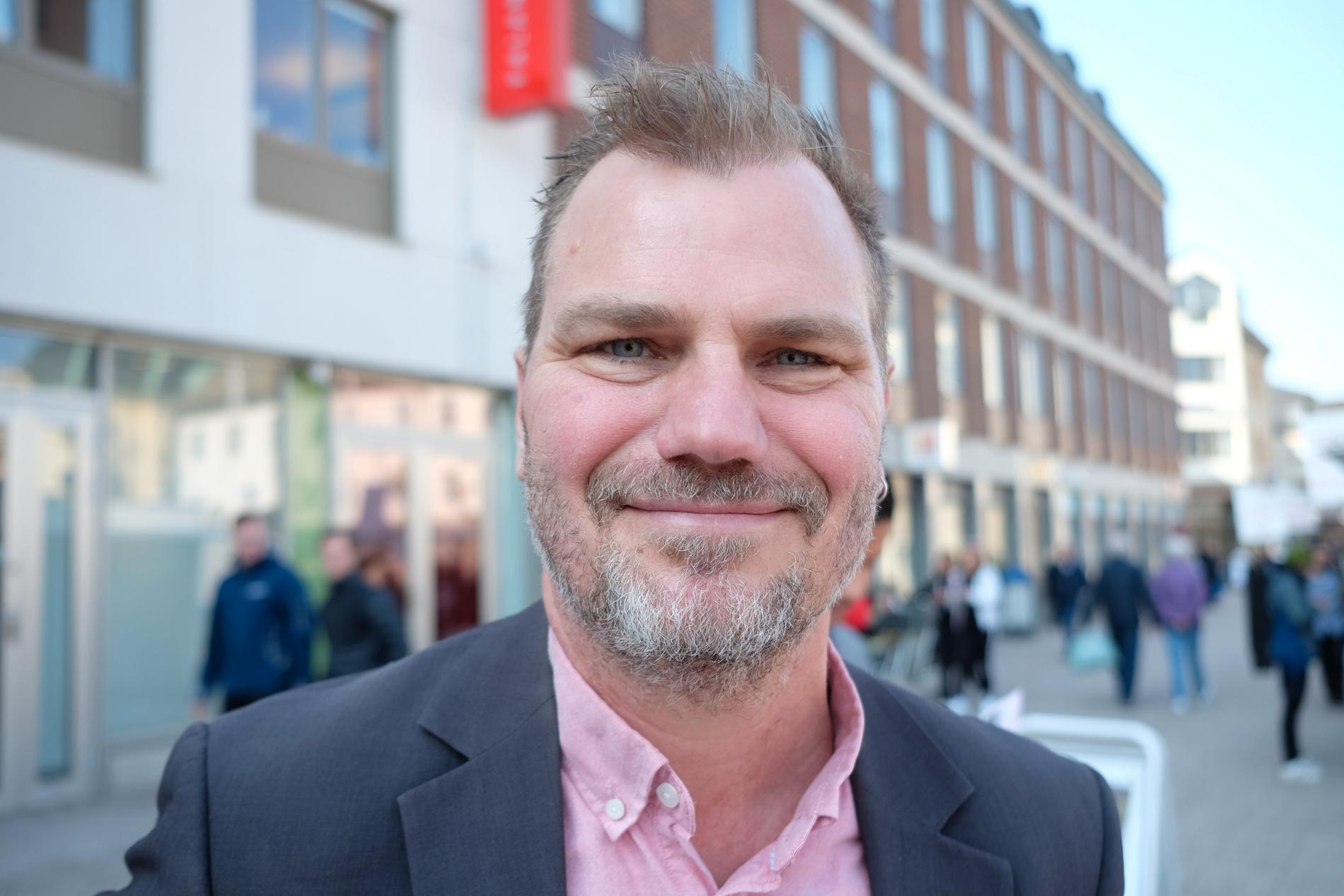 "Det här andra chansen för oss", säger Faluns oppositionsråd Jonas Lennerthson (S) om söndagens omval i Falun.