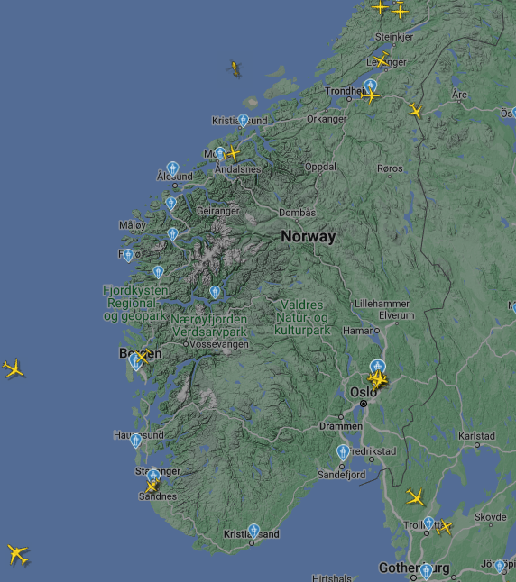 Det norska luftrummet har stängt efter tekniskt fel. 