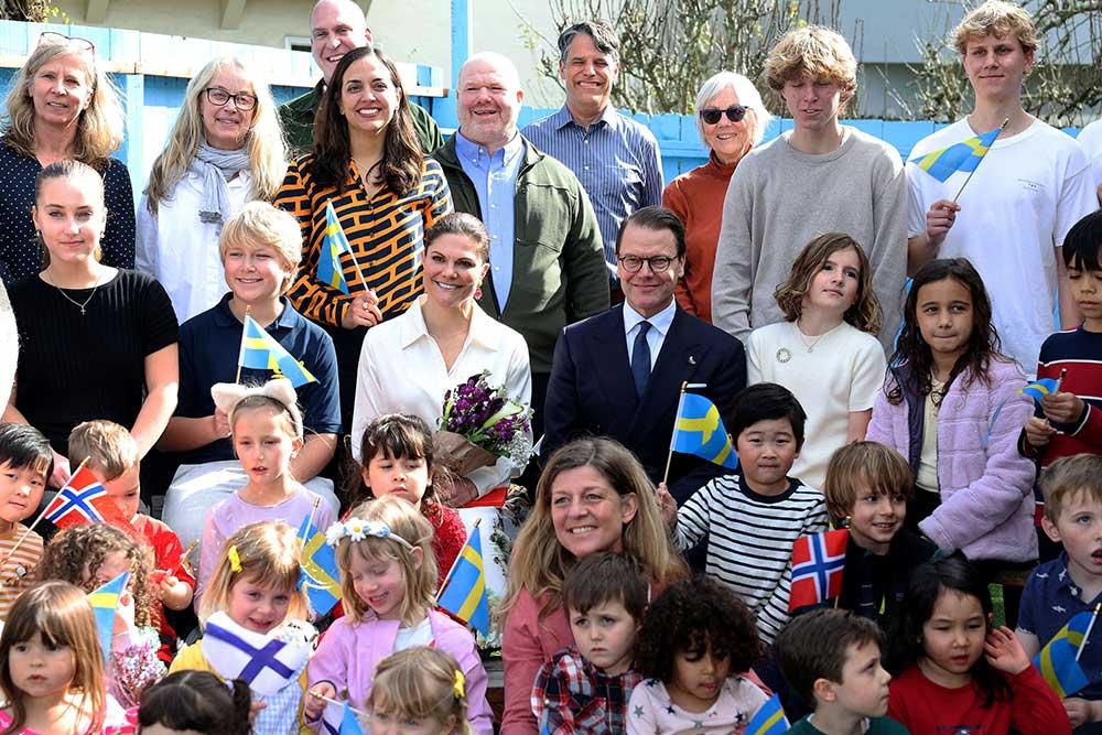 Kronprinsessan Victoria och prins Daniel besökte The Scandinavian School and Cultural Center.