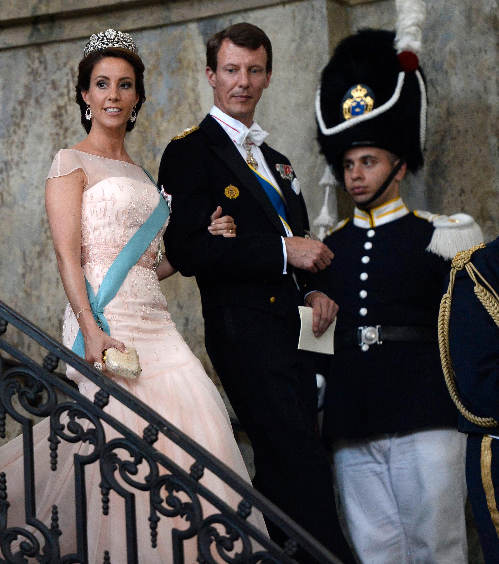 Prinsessan Marie och prins Joachim på prinsessan Madeleine och Chris O'Neills bröllop. 