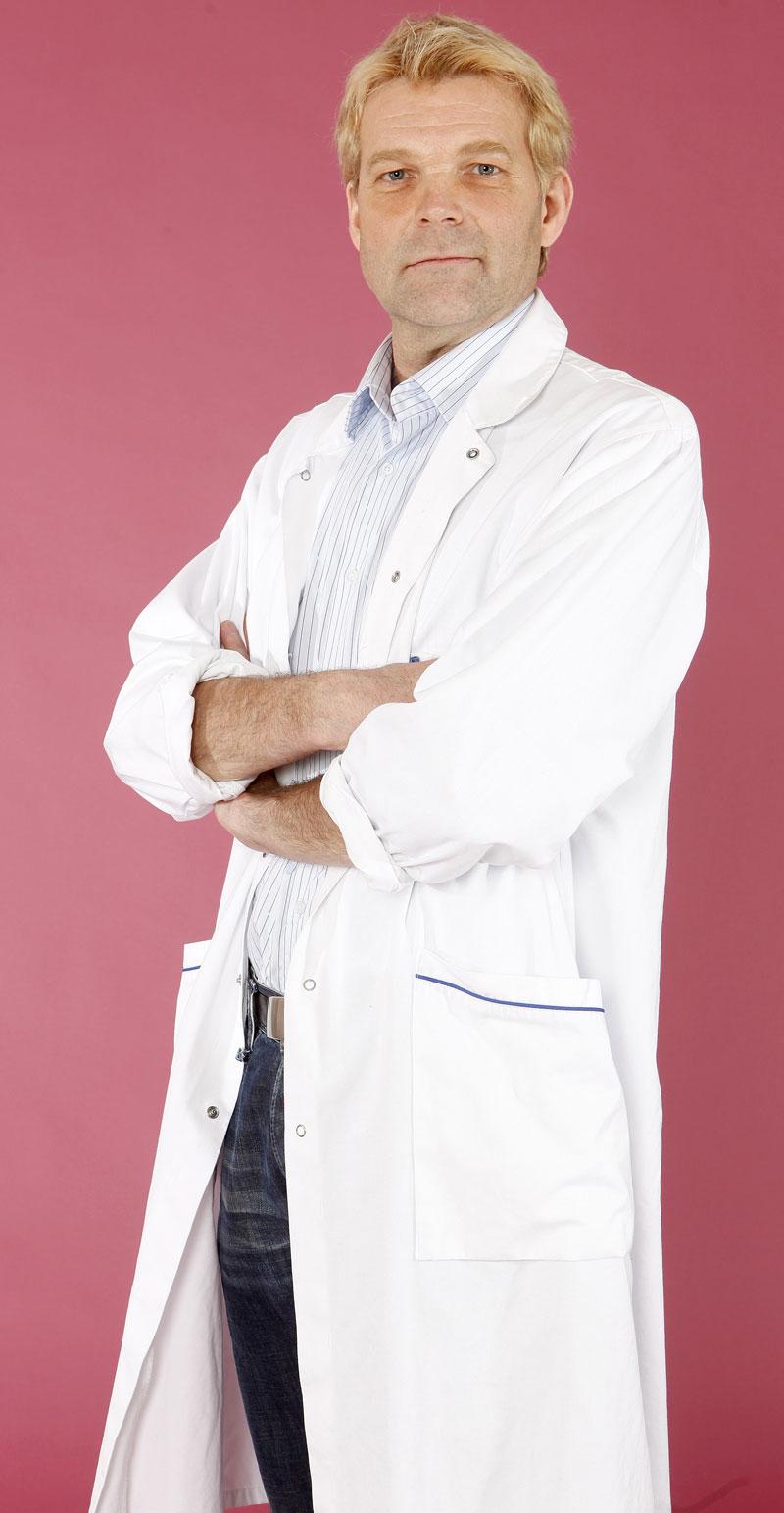 Stefan Branth är specialist i invärtesmedicin och överläkare vid Akademiska sjukhuset i Uppsala.