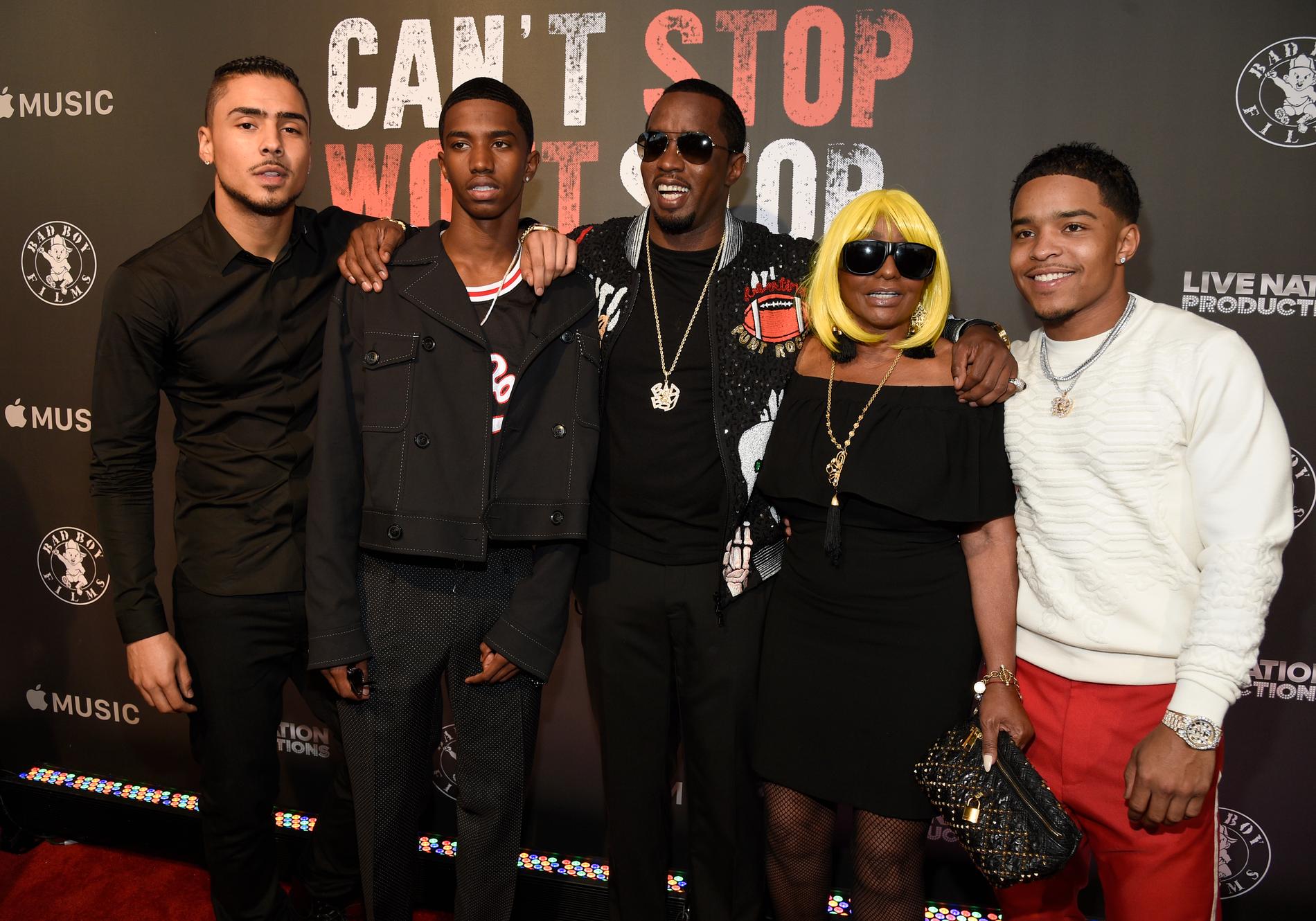 Quincy Brown, Christian Combs, Sean "Diddy" Combs, Janice Combs och Justin Combs 2017.