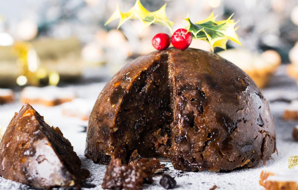 En engelsk klassiker, Christmas pudding finns hemma hos Tareq Taylor under julhelgen.