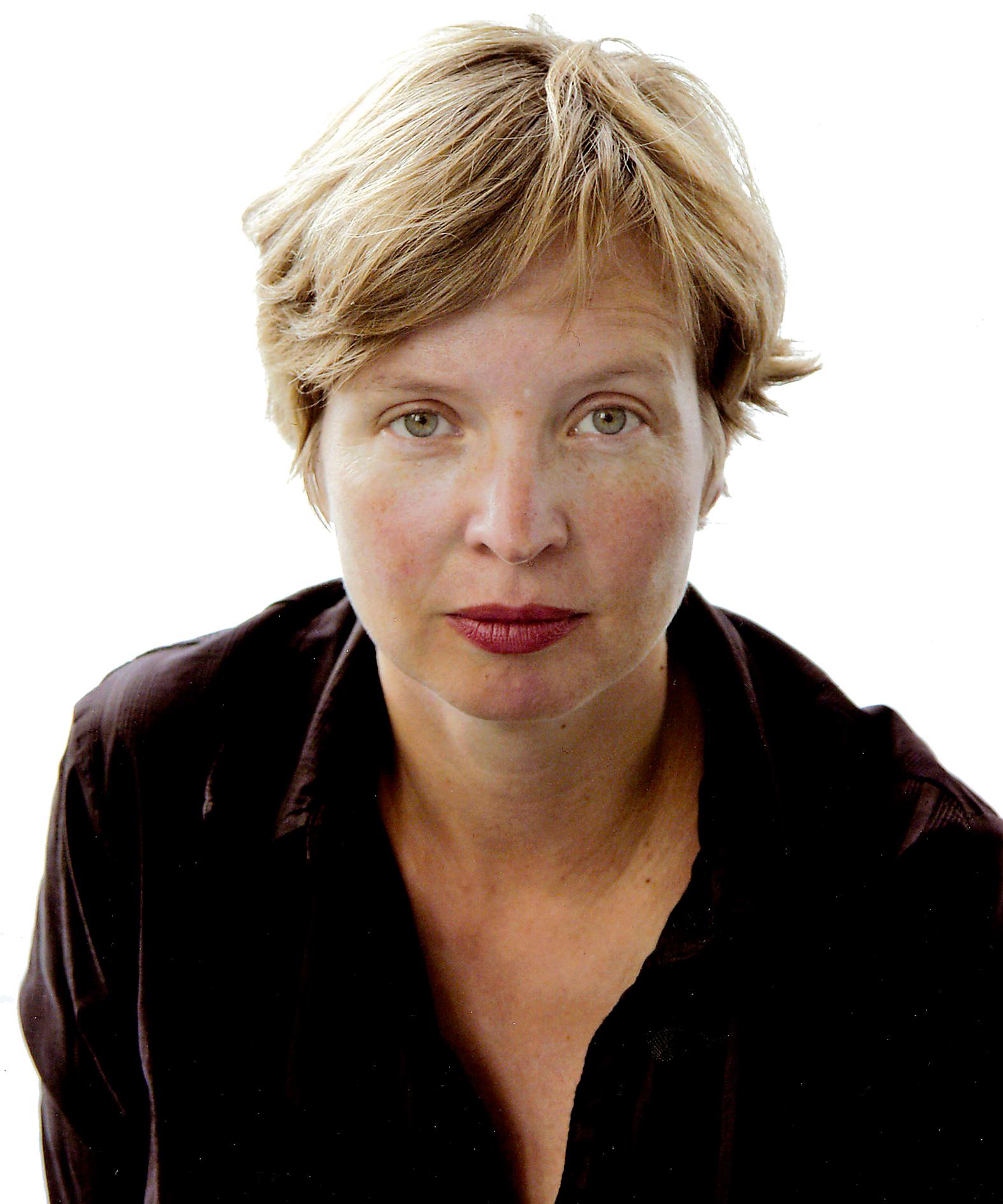 Jenny Erpenbeck, (född 1967) , tysk författare, dramatiker och regissör. Nya romanen ”Natt för gott” utnämndes till bästa utländska roman 2015 av brittiska tidningen Independent. Foto: Katharina Behling