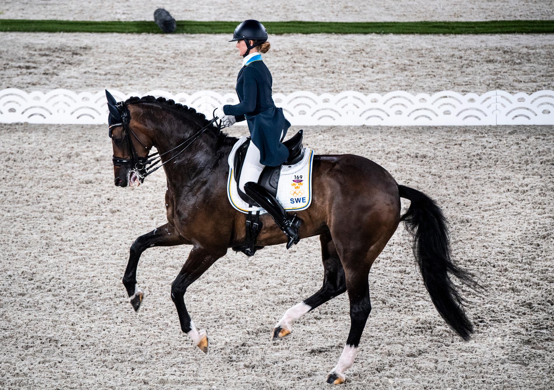 Juliette Ramel på hästen Buriel under OS i Tokyo. Arkivbild.