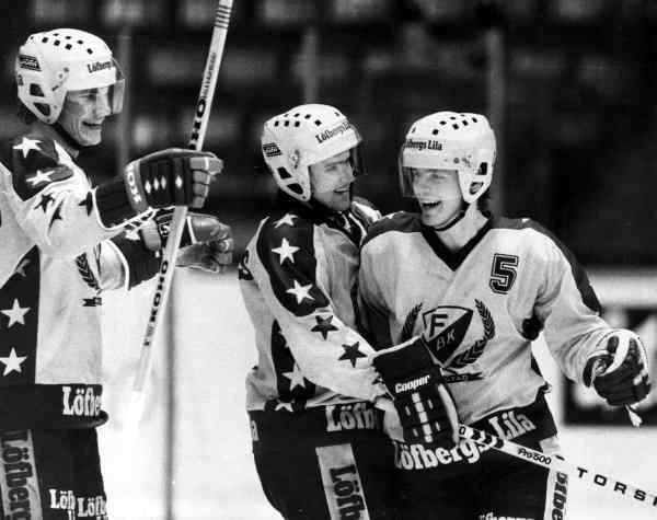 Säsongen 1982/83 gjorde Håkan Loob 76 poäng (42+34) på 36 matcher.