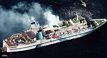 Den danskägda, men Bahamasregisterade, passagerarfärjan Scandinavian Star gick i reguljär trafik melllan Oslo och Fredrikshavn. Natten till den 7 april 1990 eldhärjades hon svårt utanför Bohusläns kust och 159 människor omkom, de flesta av rökförgiftning.