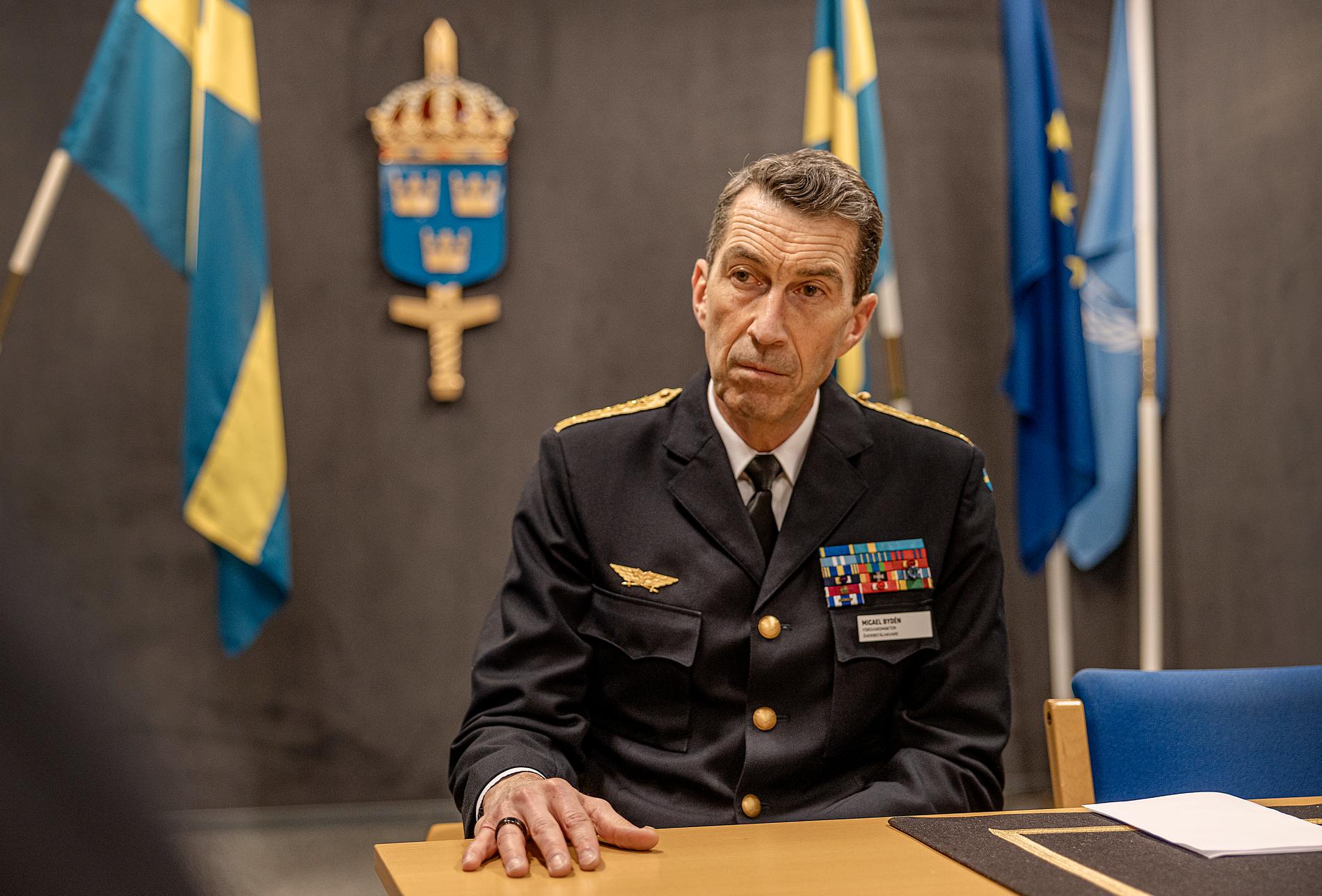 Micael Bydén intervjuades av Aftonbladet på Försvarsmaktens högkvarter i Stockholm. 