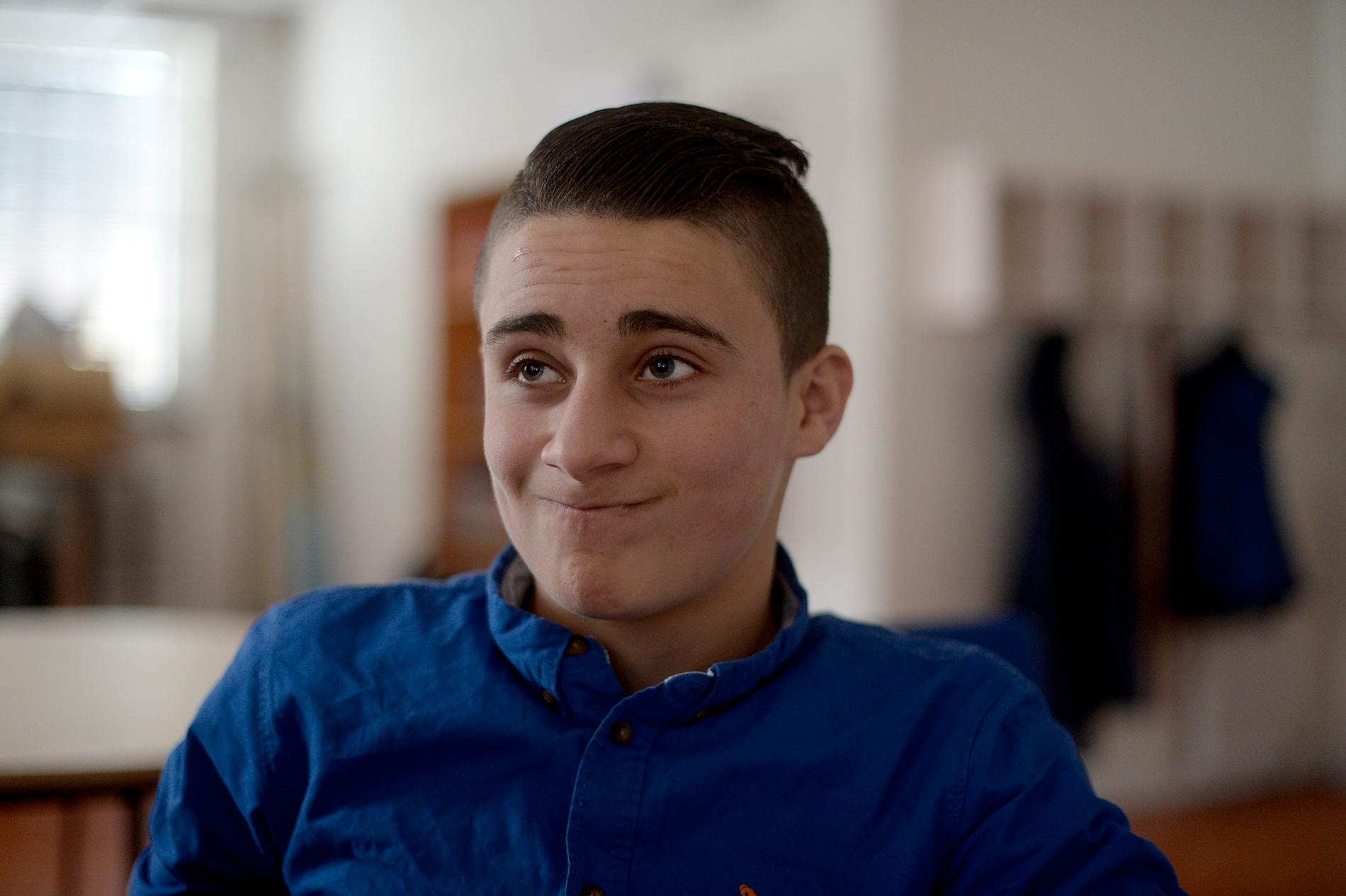Wasem Alkhamdan, 16, kommer från Syrien. Han tycker skolan är enkel. ”Jag ska bli ingenjör, mekanik, den bästa.”