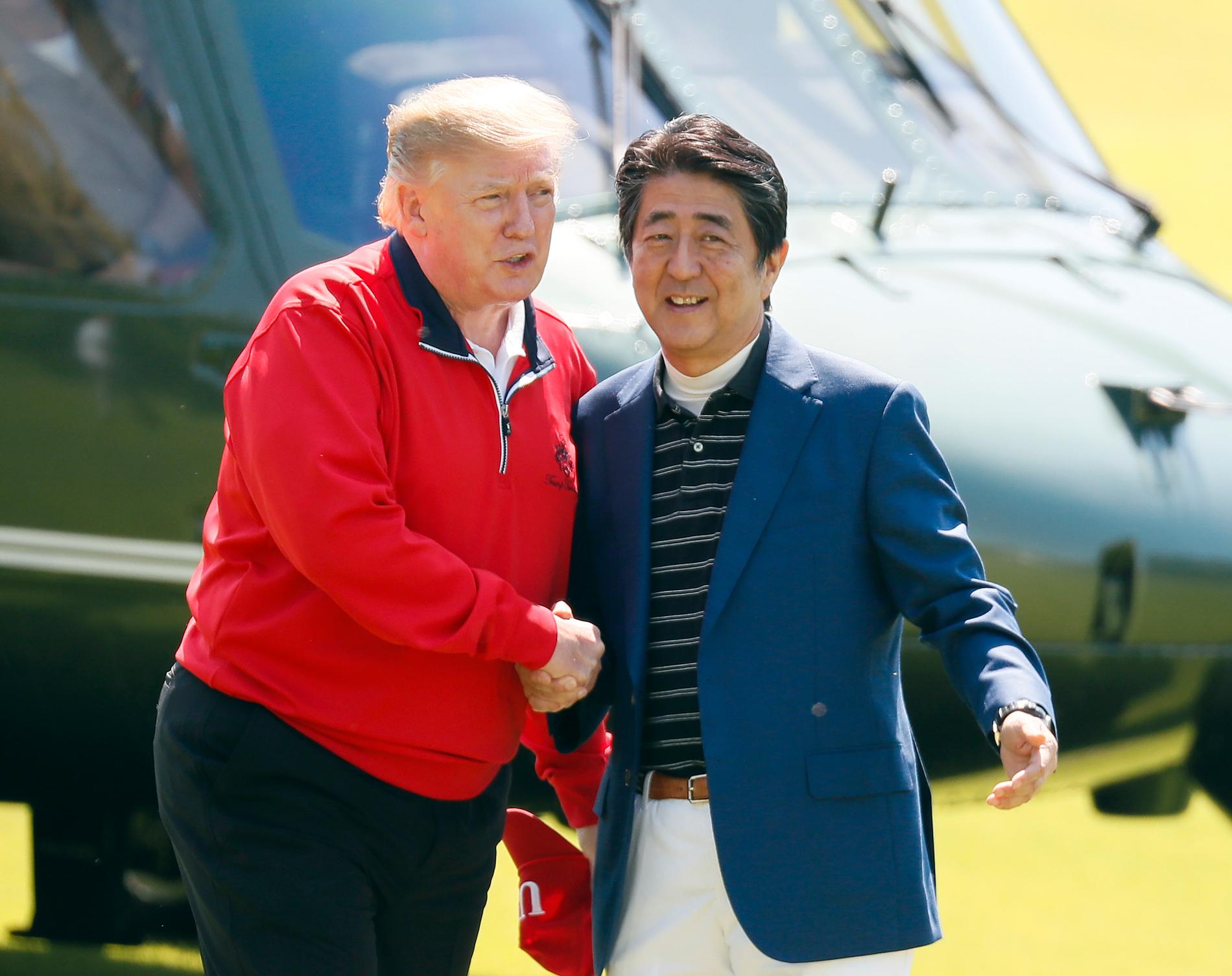 Donald Trump och Japans premiärminister Shinzo Abe.