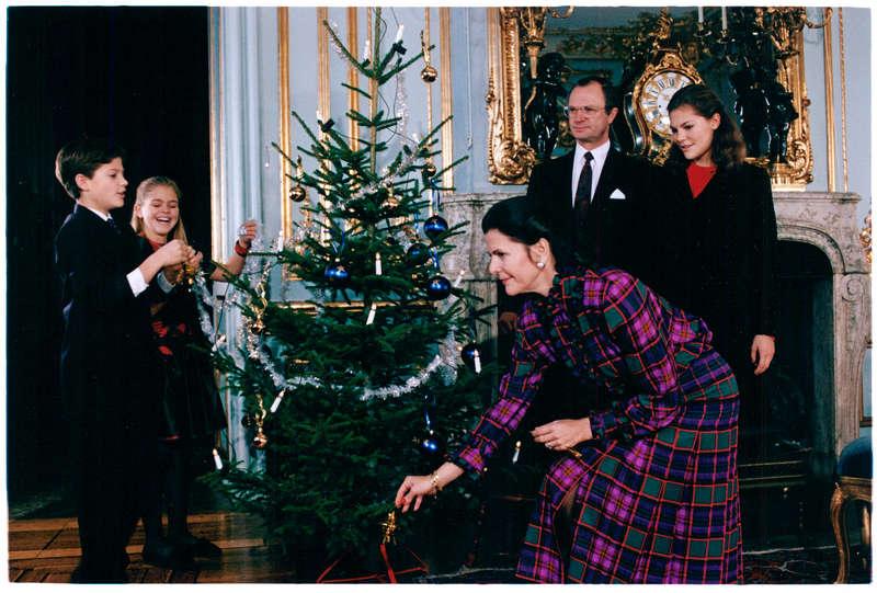 Så här såg det ut när kungafamiljen firade jul 1992.