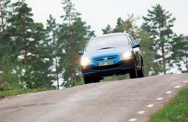 Peugeot gör det inte lätt för sina konkurrenter. I stället för att vara ett alternativ leder de nu utvecklingen.