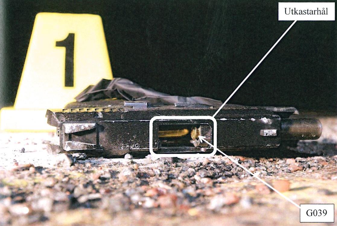 Pistolen som hittades vid Peters kropp.