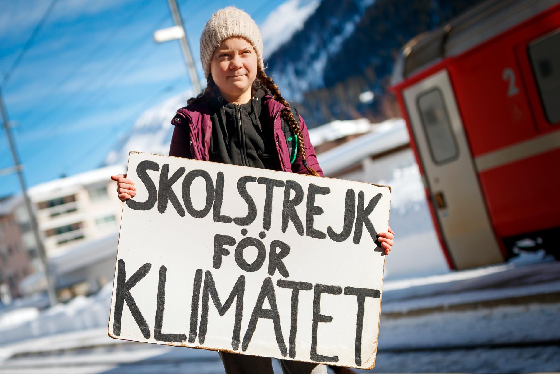 16-åriga Greta Thunberg anländer med tåg till schweiziska Davos i januari i år för att tala under Världsekonomiskt forum. Arkivbild.